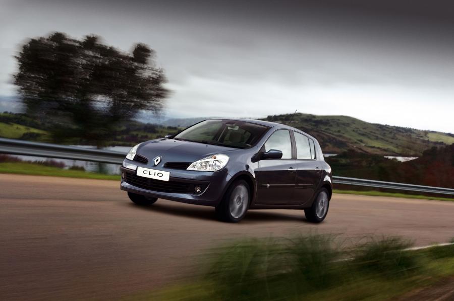  Renault Clio 2006 года  (фото 92 из 97)